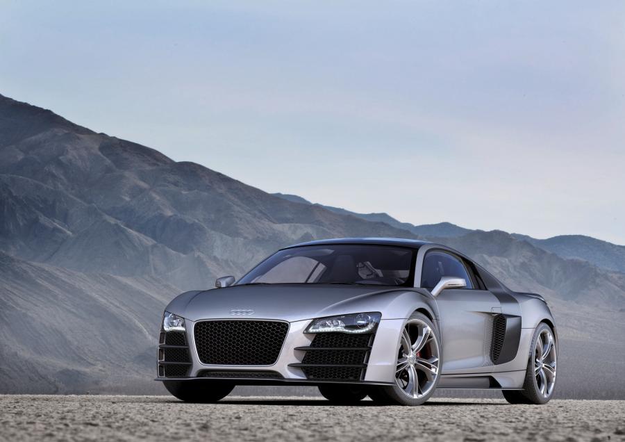  Audi R8 V12 TDI Concept 2008 года  (фото 3 из 18)